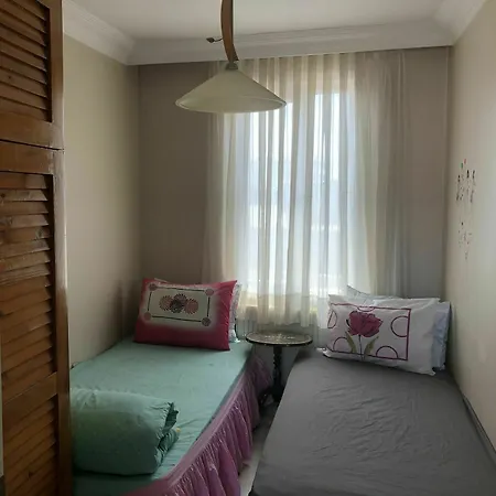 Pembe Apartment *